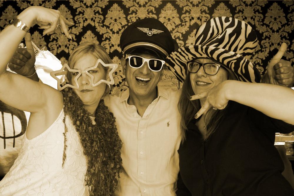 DHL South Regional Meeting | View more photos from the event at gallery.myphotoboothexperience.co.uk/u/MyPhotoBoothExperienceLtd/DHL-South-Regional-Meeting